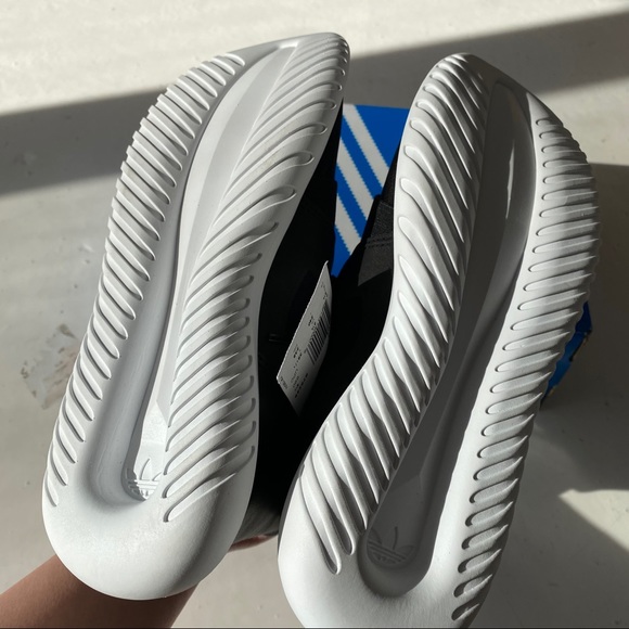 NWT Adidas Tubular Defiant Black 7 Sneakers - Picture 12 of 16